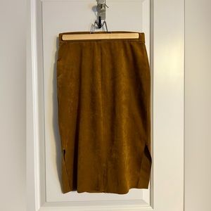 Wilfred Lis Suede skirt, size 2, rich brown color.
